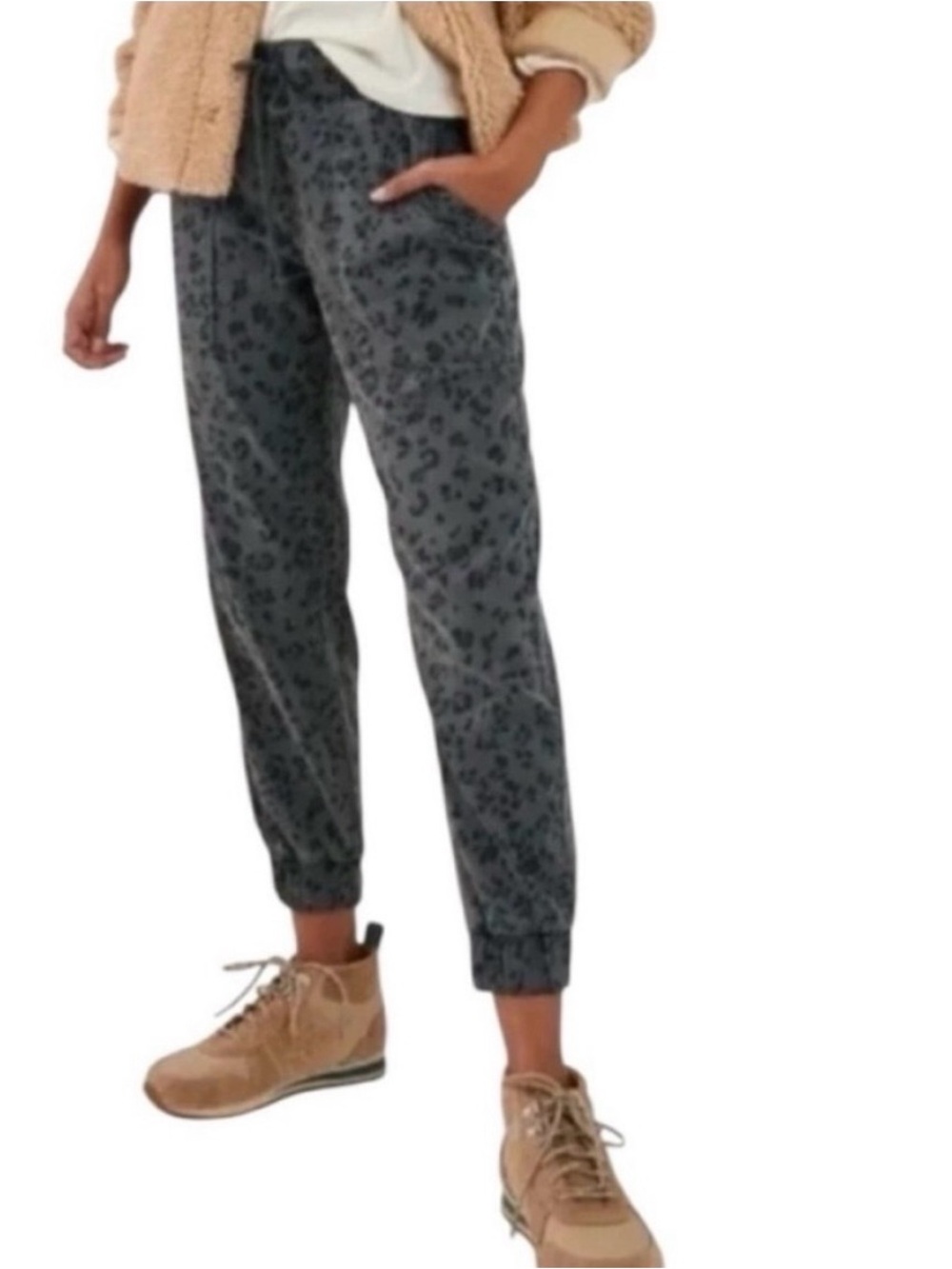 Anthropologie Cloth & Stone Gray Leopard Joggers